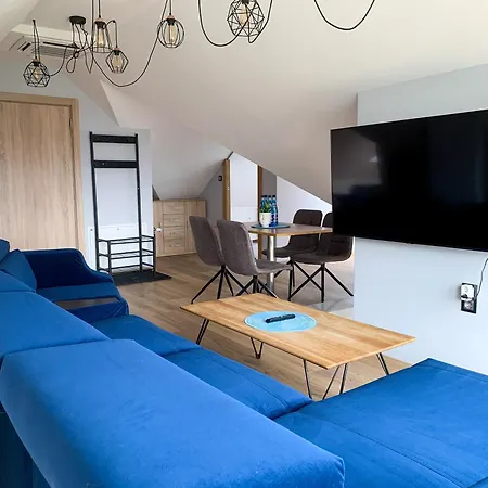 Apartment Cobalt